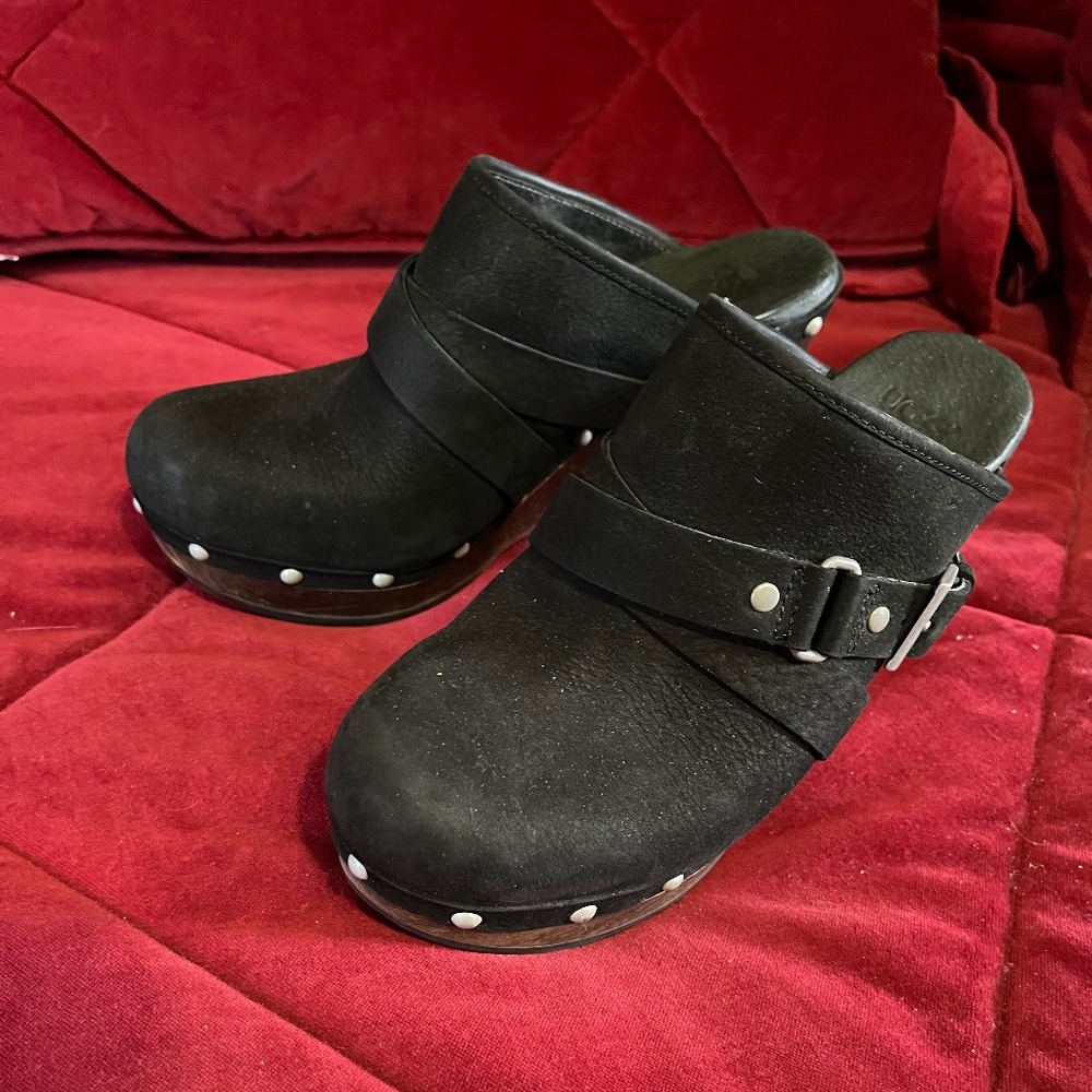 Ugg Wooden Clogs